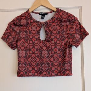 Streetwear Society Black and Red Patterned Crop Top